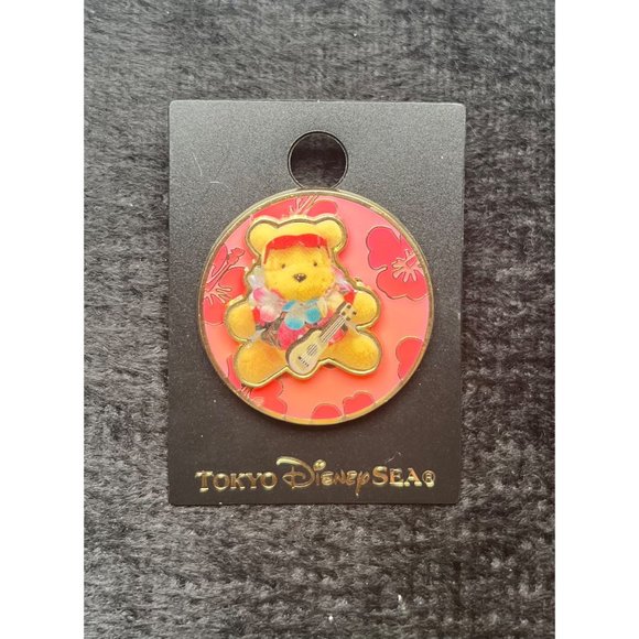 Vacation Plush Bear Sliding Tokyo Disney Land Pin - Picture 1 of 3